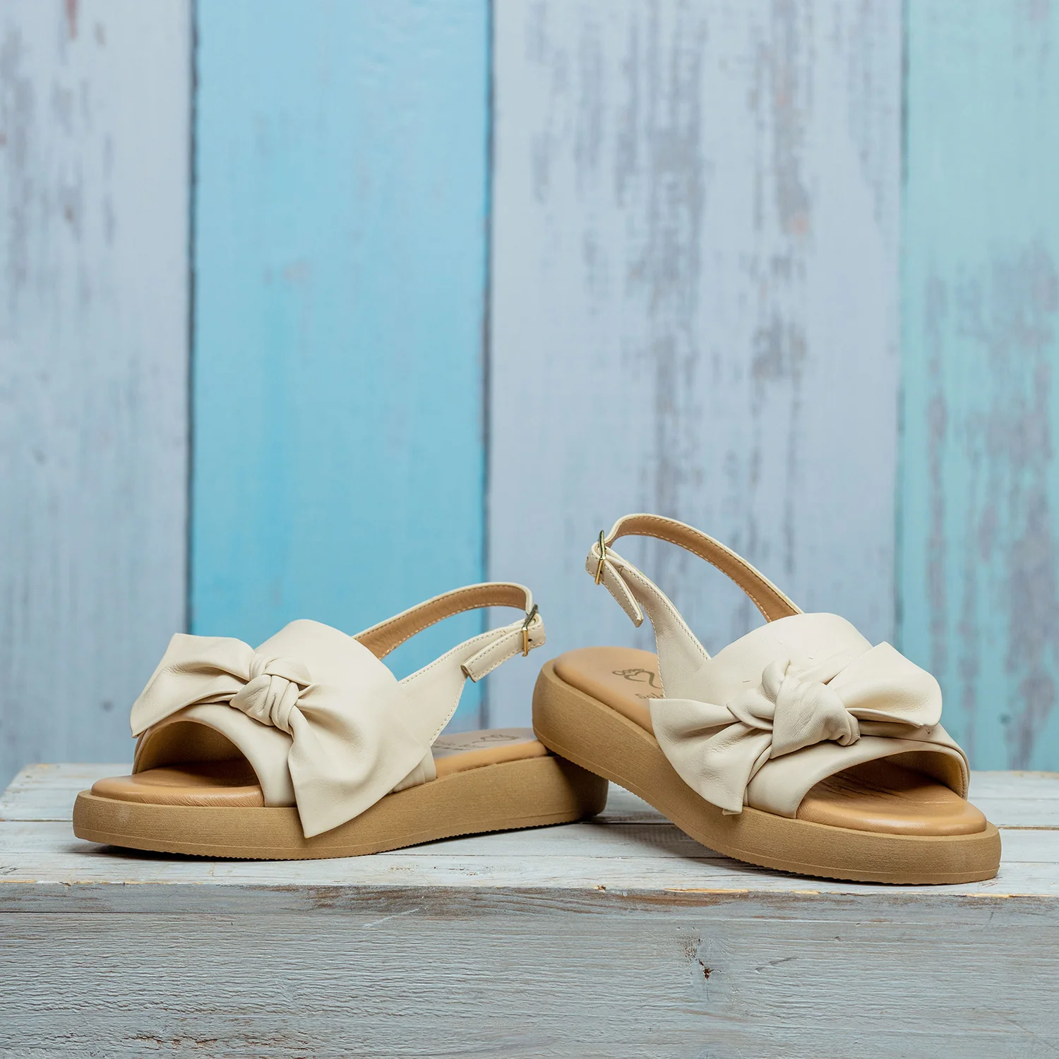 Bonnie: Cream Leather - Image 3