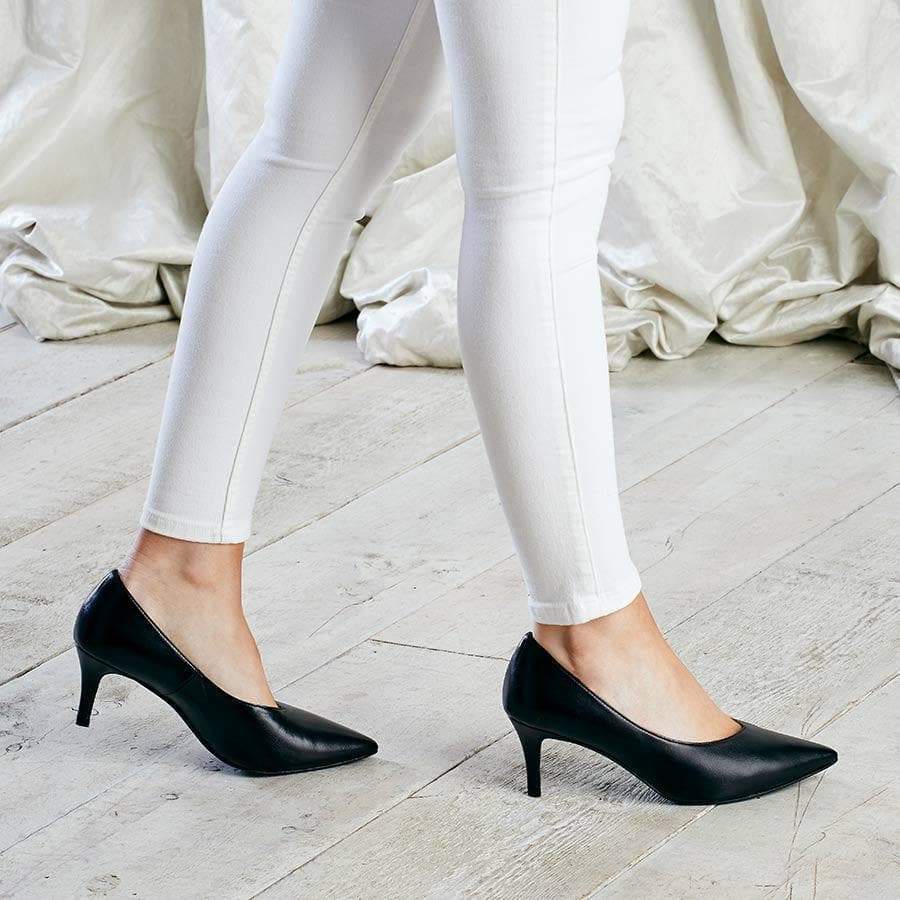Carmen: Black Leather - Image 4