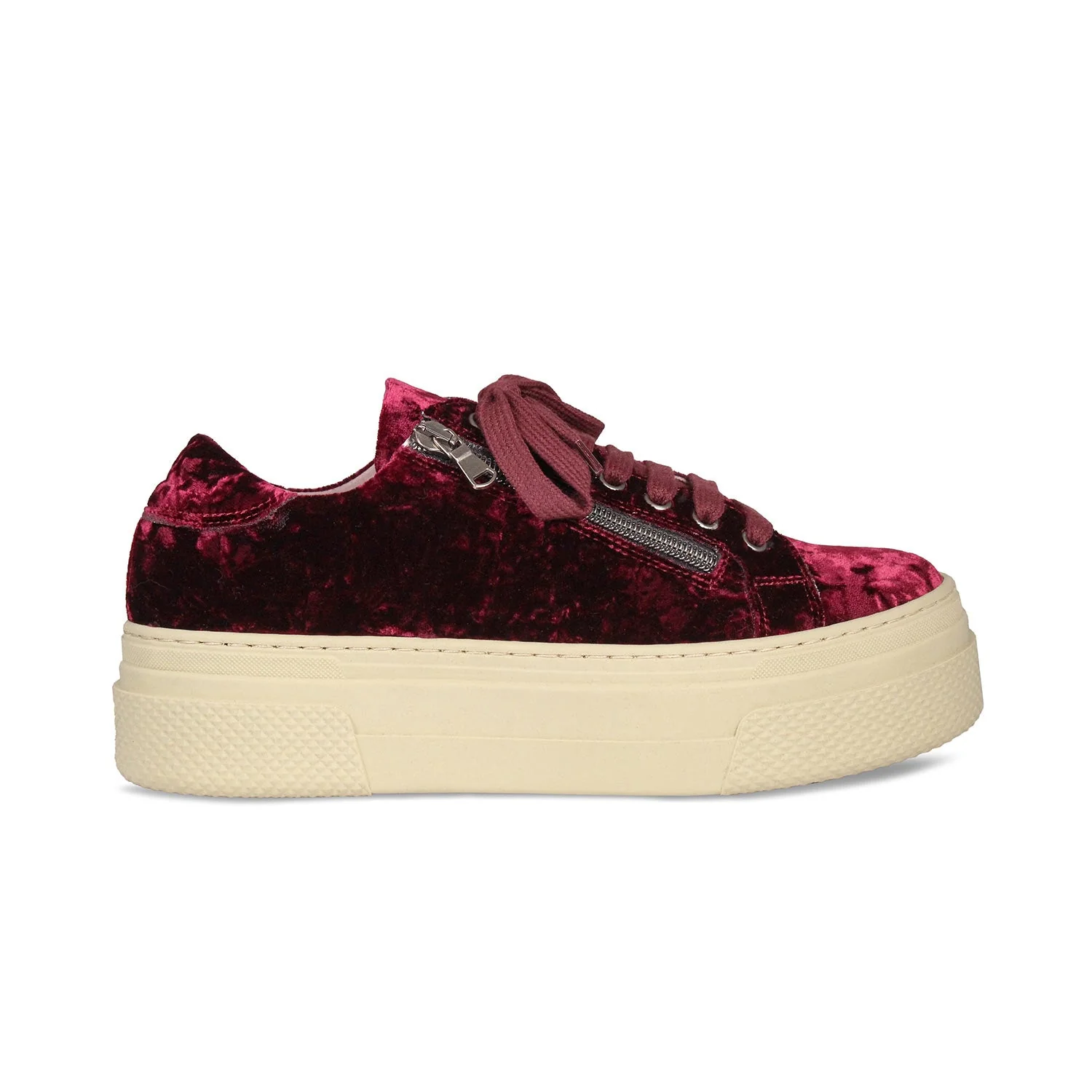 Diva: Luxe Berry Velvet