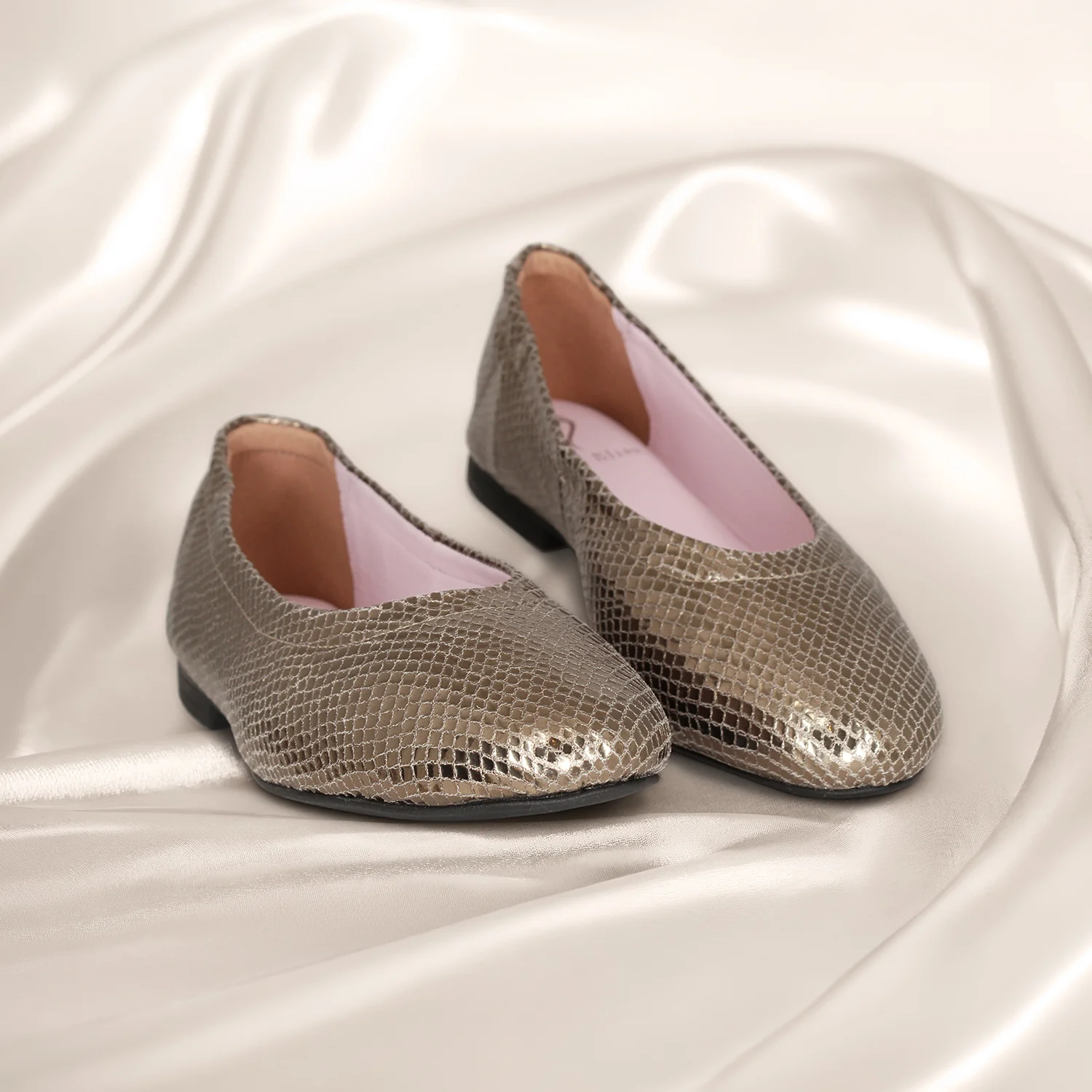 Luna: Bronze Snake Print Leather - Image 2