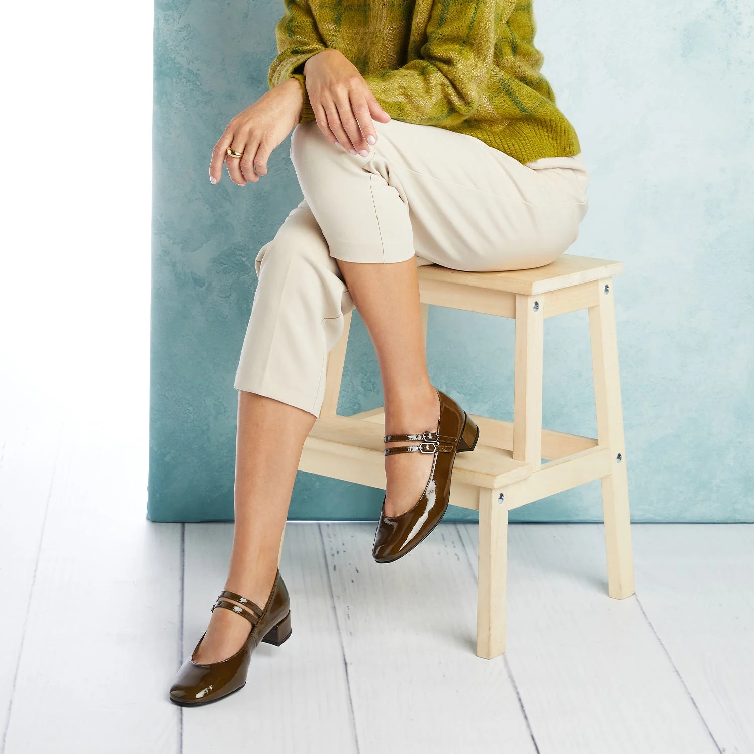 Orla: Khaki Patent Leather - Image 2