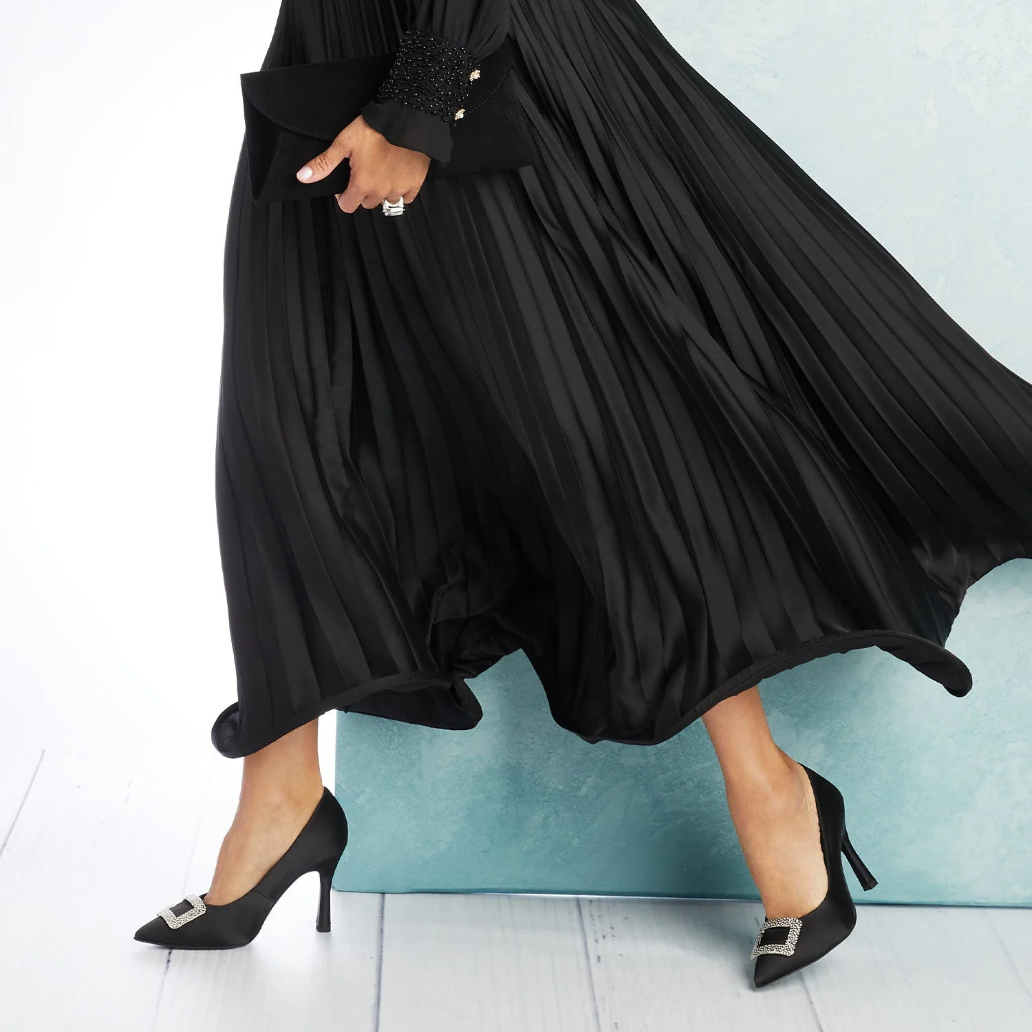 Prestige: Black Satin - Image 4