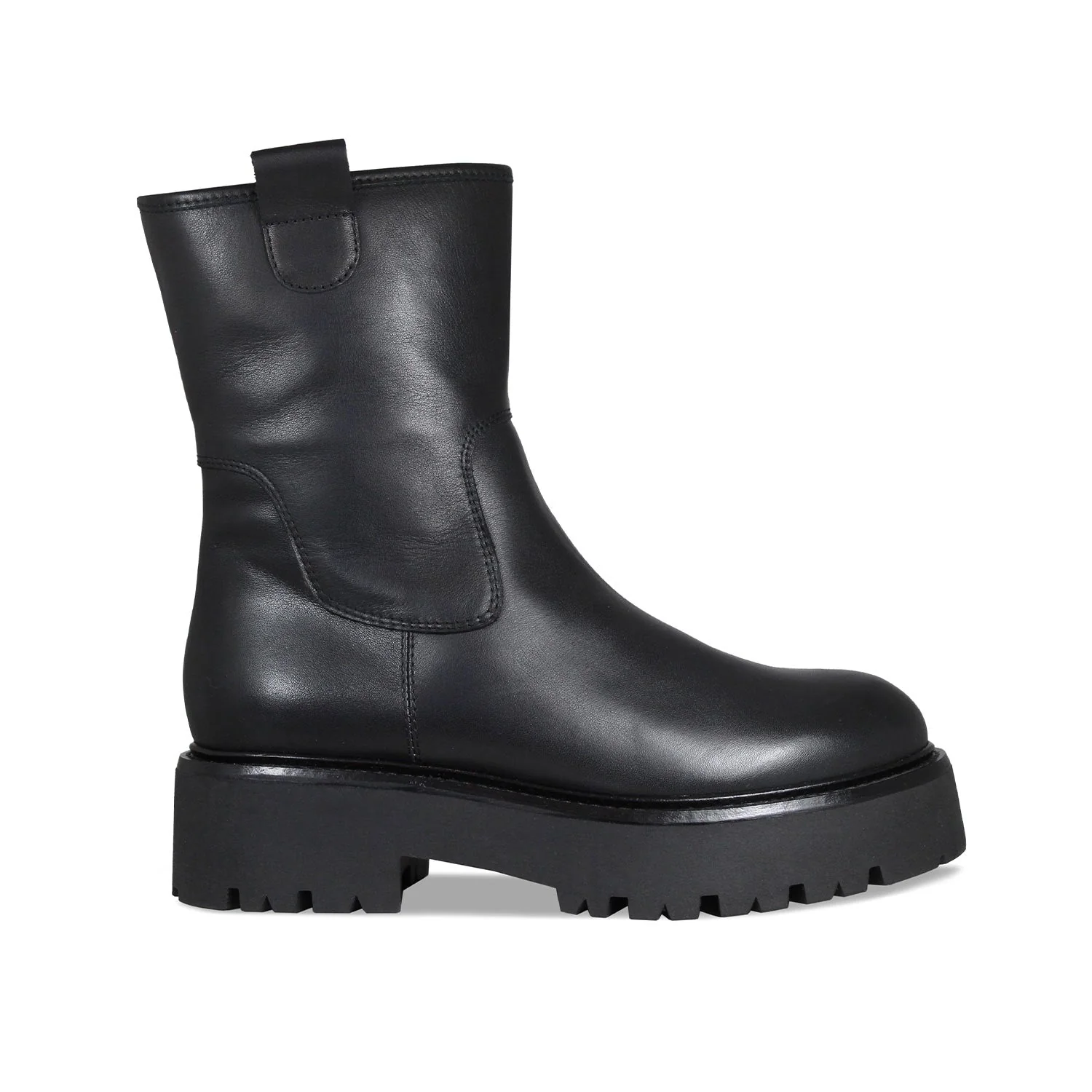 Reign: Black Leather