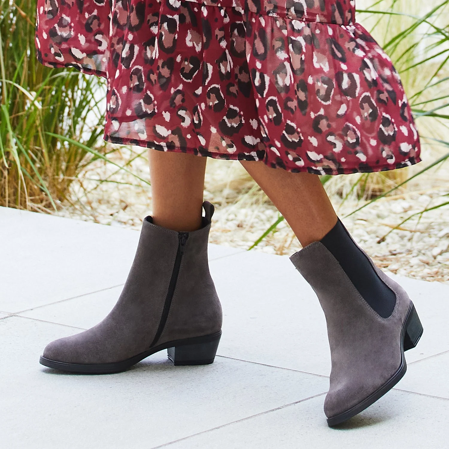 Rider: Grey Suede - Image 4