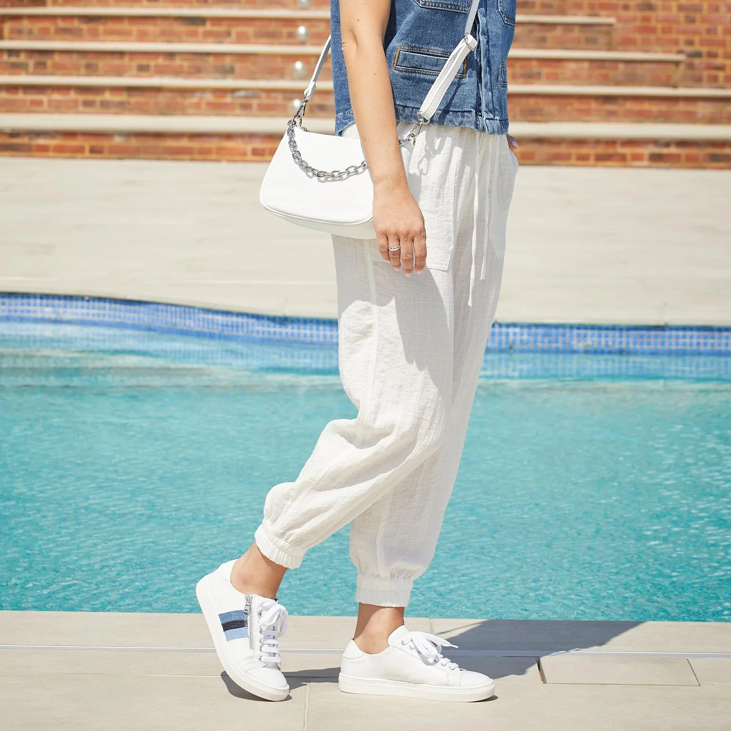 Sprint: White Leather & Multi Denim - Image 3
