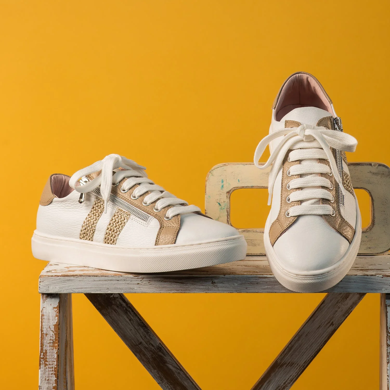 Sprint: White Leather & Raffia - Image 4