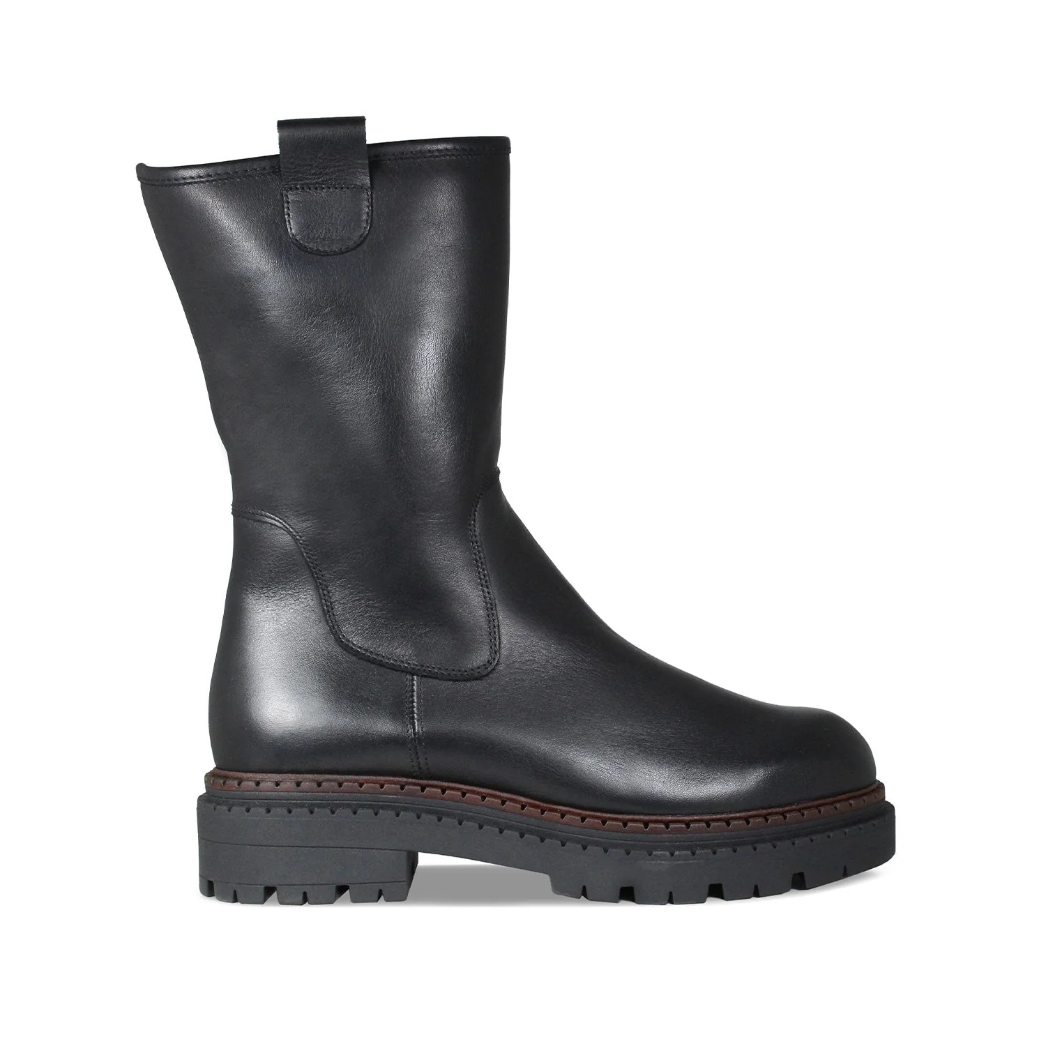 Stella: Black Leather