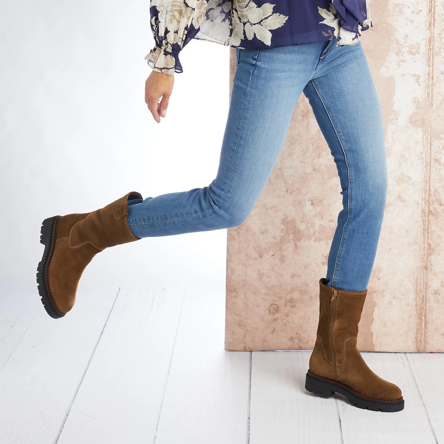 Stella: Tan Suede - Image 2
