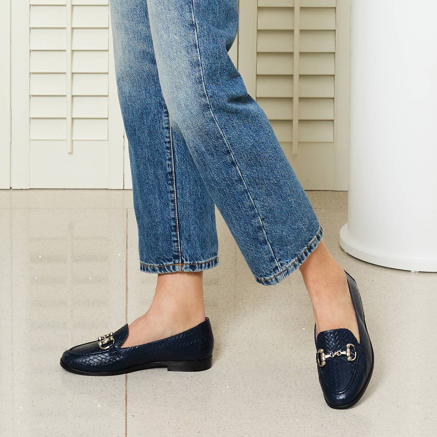 Triumph: Navy Weave Leather - Image 4