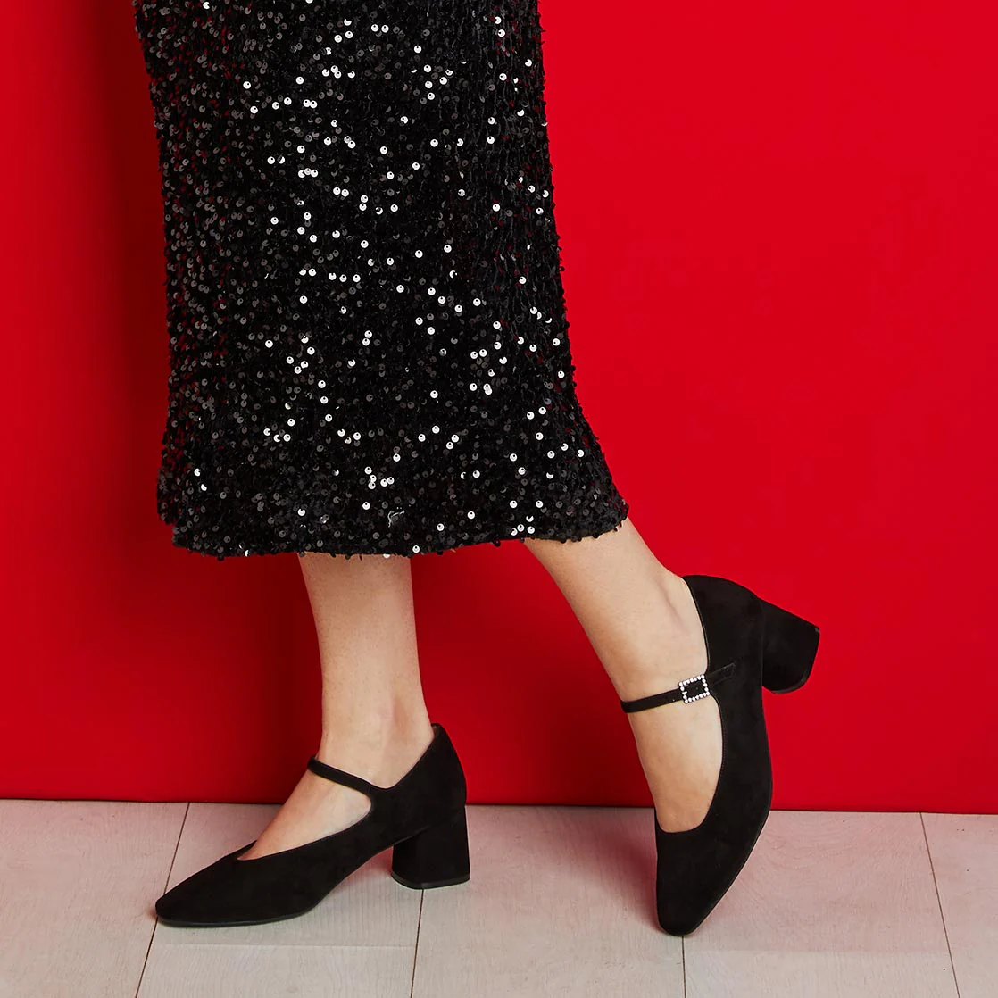 Vida: Black Suede - Image 3