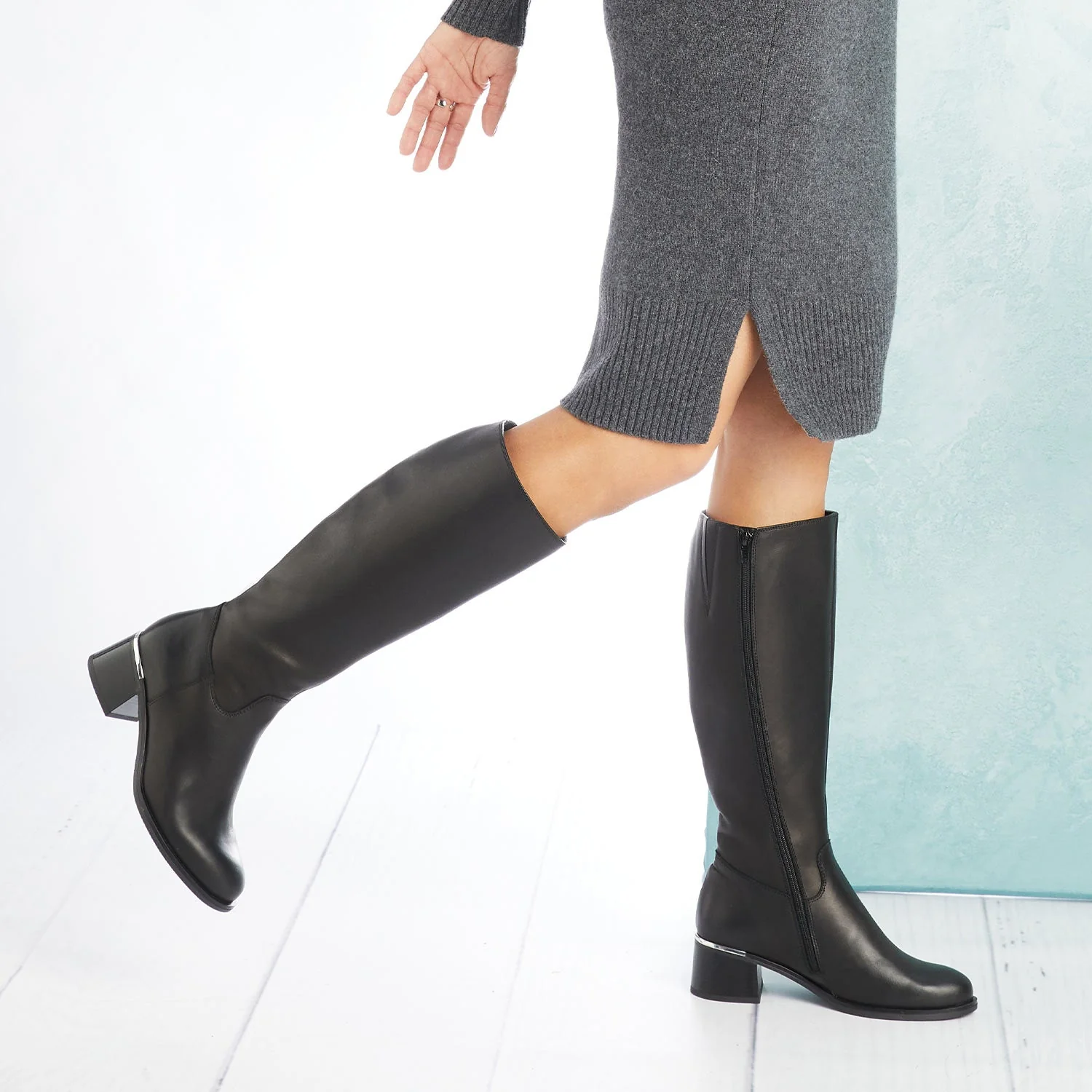 Zara: Black Leather - Image 4
